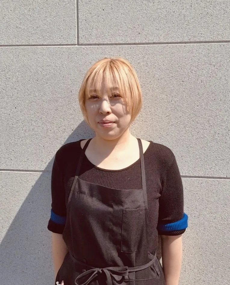 モロオカ　マヤ